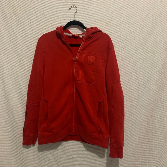 PUMA-FERRARI ZIP UP HOODIE (FITS A LARGE ALSO) - Picture 4 of 6
